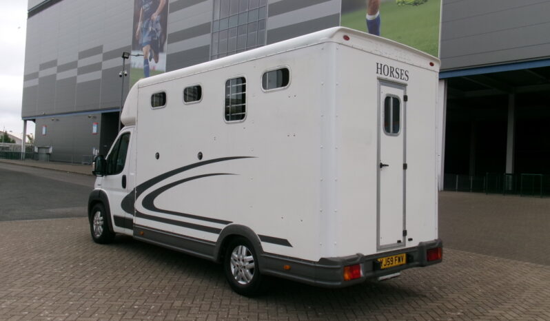 2009/59 Peugeot Boxer 440 3.0L  EQUI-TREK HORSEBOX full