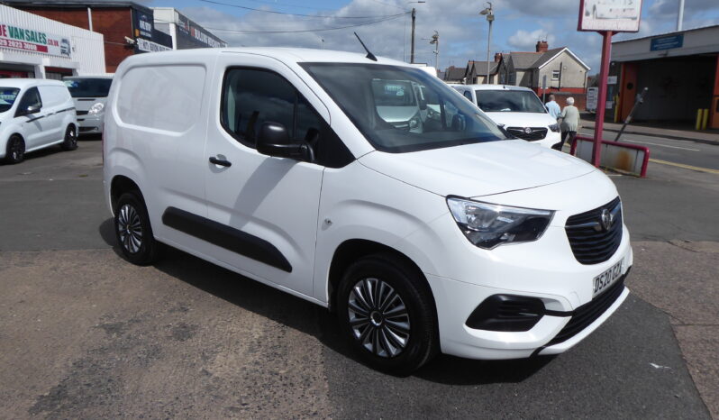 2020/20 Vauxhall Combo Cargo 2300 1.5 Turbo D 100ps H1 Sportive Van full