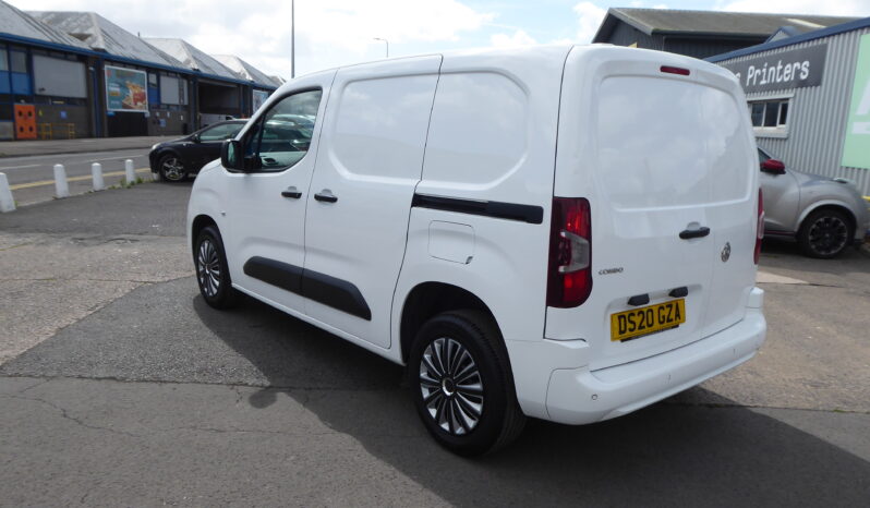 2020/20 Vauxhall Combo Cargo 2300 1.5 Turbo D 100ps H1 Sportive Van full