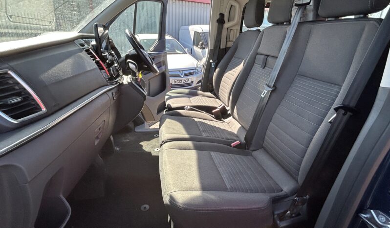 2021/21 Ford Tourneo Custom 2.0 EcoBlue 130ps L/R 9 Seater Titanium Automatic MPV Van full