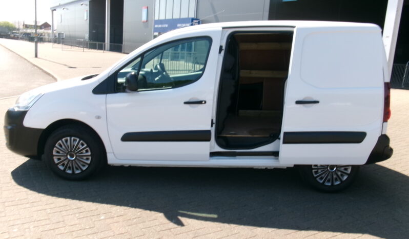 2016/66 Peugeot Partner 850 S 1.6 HDi 92 Van full