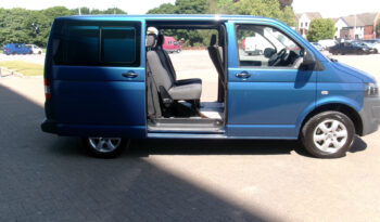 2012/62 Volkswagen Transporter 2.0 TDI 140PS 5 Seater Kombi Window Van full