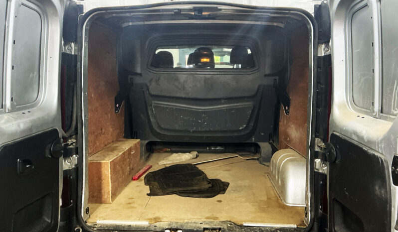 2018/68 Vauxhall Vivaro 2900 1.6CDTI BiTurbo 125PS H1 6 Seater DoubleCab full