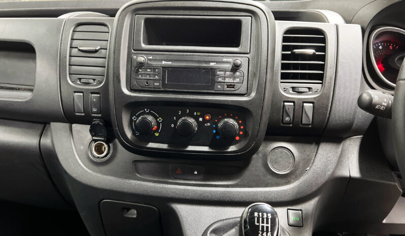 2020/20 Renault Trafic LL30 ENERGY 2.0dCi 120ps Business Van full