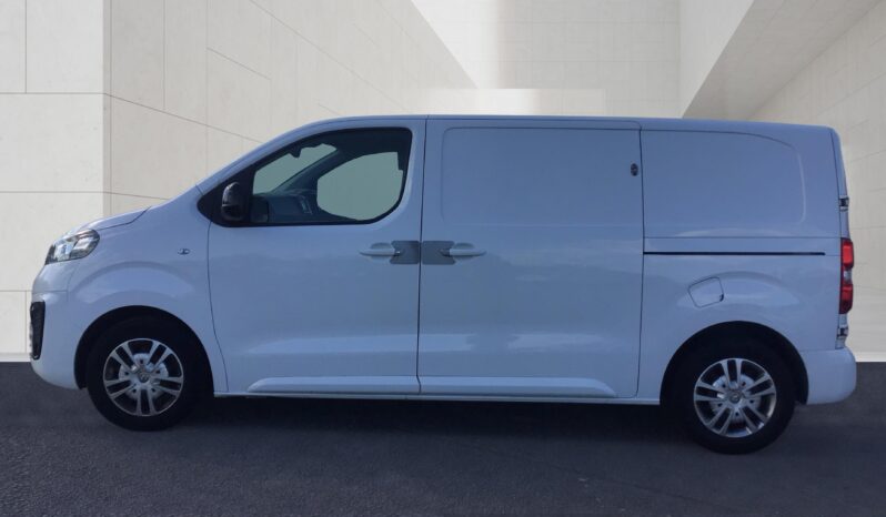2022 Vauxhall Viaro 2700 1.5d 120PS Sportive H1 Van full