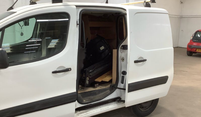 2018/67 Peugeot Partner 850 1.6 BLUE HDi 100 Professional Van full