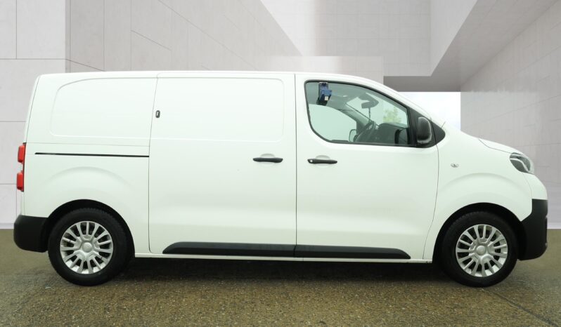 2021/21 Toyota Proace 1.5D 120 Icon Medium Panel Van full