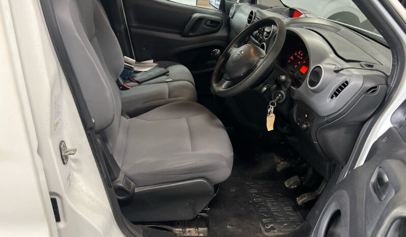 2014/14 Citroen Berlingo 1.6 HDi 750Kg LX 90ps Internal Secure Dog Cage Area With Ventilation Van full