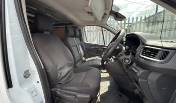 2022/72 Renault Trafic 2.0L SL28 Blue dCi 130 Business Van full