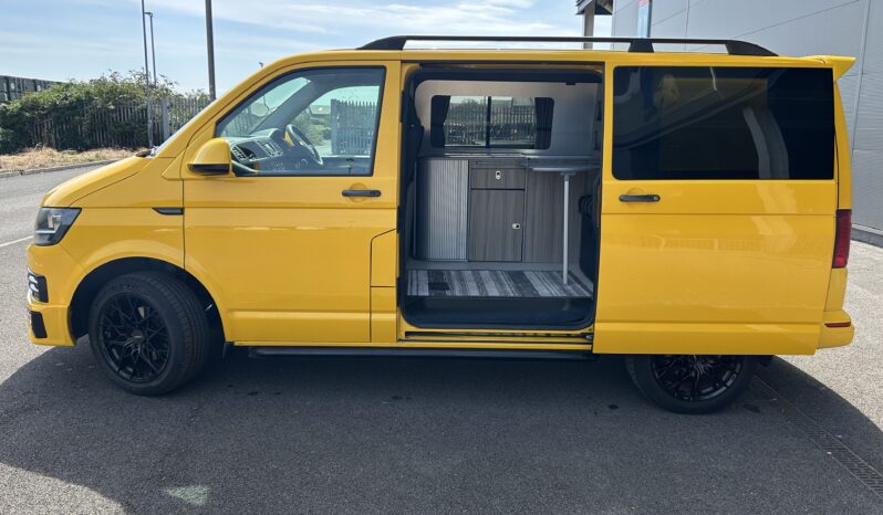 2017/67 Volkswagen Transporter 2.0 TDI BlueMotion Tech 150 Startline Campervan full