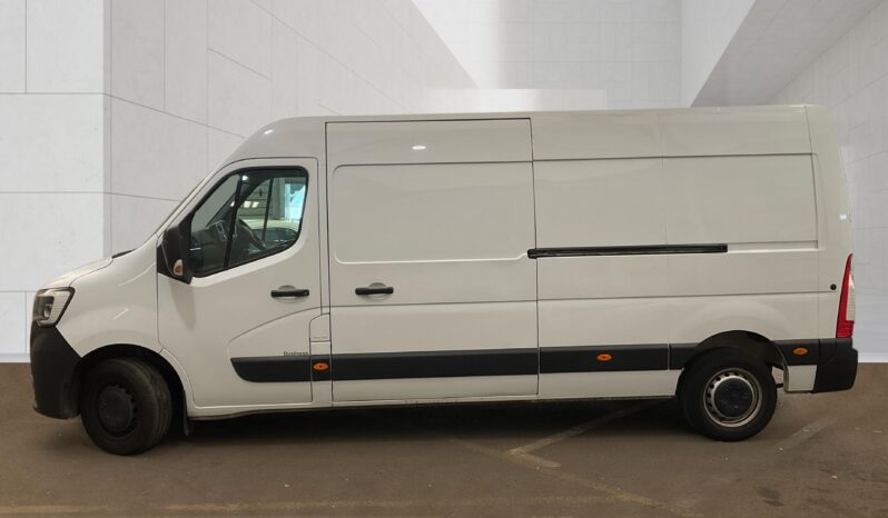2022/72 Renault Master LM35dCi 135ps Business Medium Roof Van full
